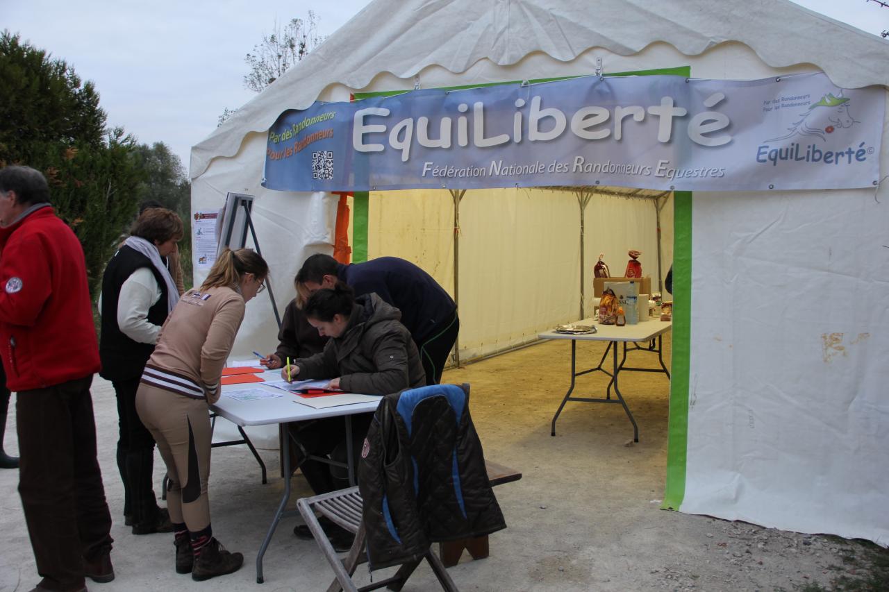 départ du camp de base EQUISALAMANDRE 2016